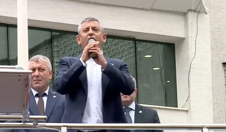 özgür özel