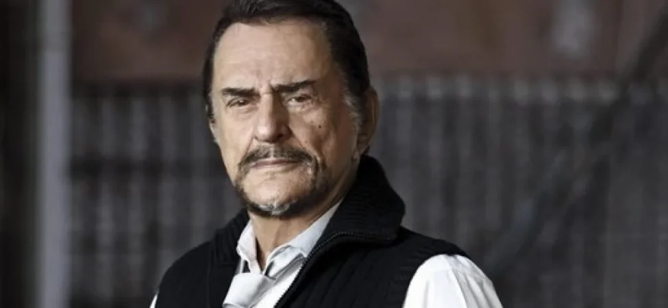 şarkıcı alpay